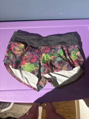 lululemon athletica Women's Multicolor Floral Athletic Shorts